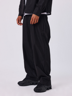 Pantalon ProjectXParis de pinzas negro